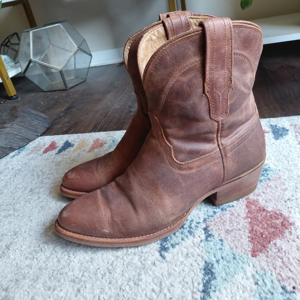 Tecovas Brown Daisy Distressed Leather Western Ankle Boots  7.5 - Picture 4 of 8